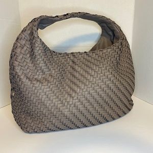 Deux Lux Basketweave Hobo Bag in Taupe